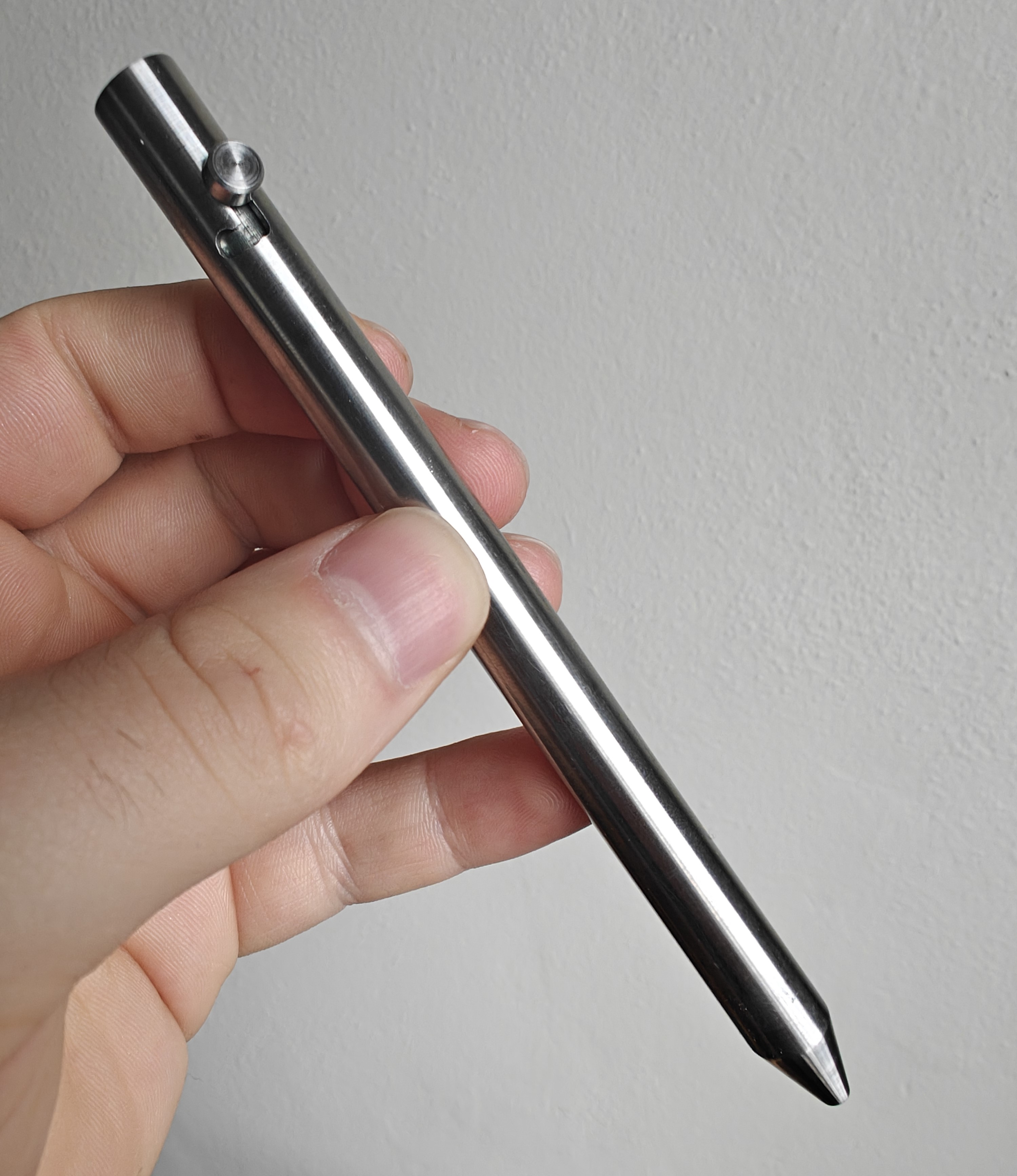 Screenshot of Bolt Action Pen